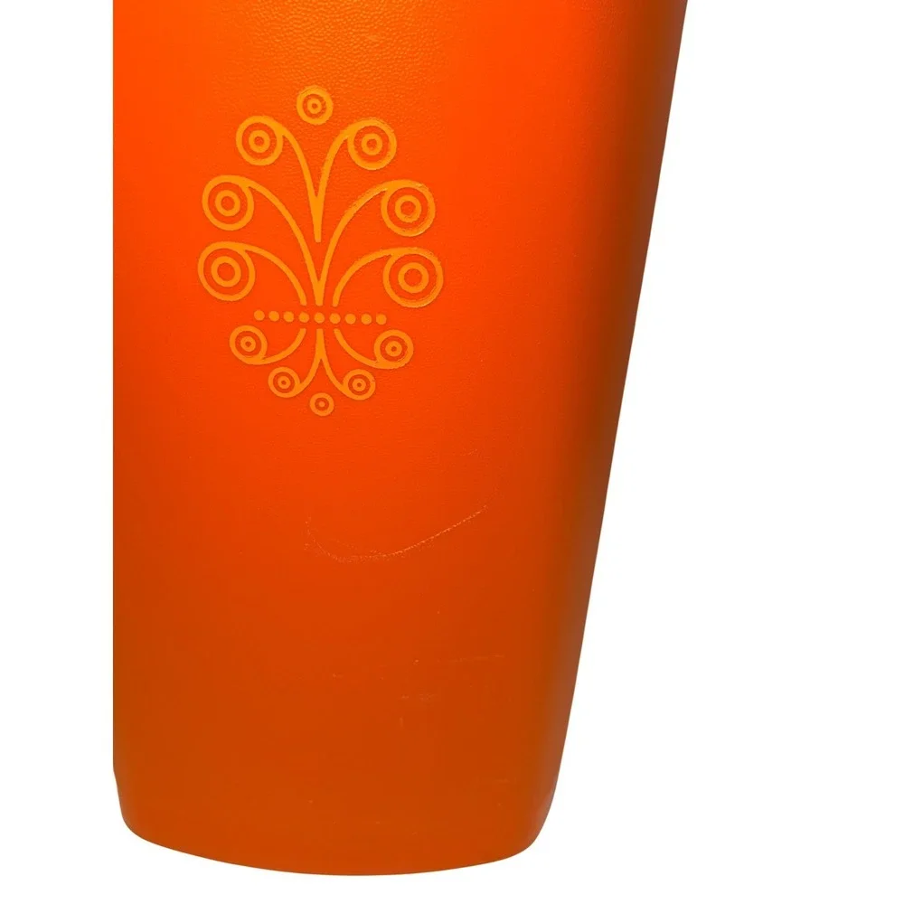 Tupperware add pop